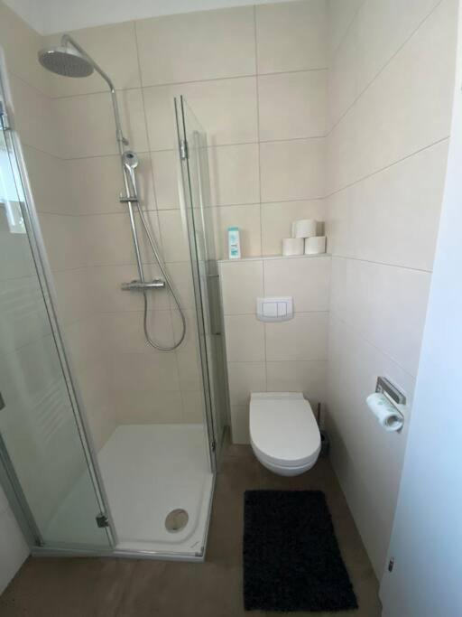 Wohnen Bahnstrasse 5 Apartment Klagenfurt am Woerthersee Luaran gambar